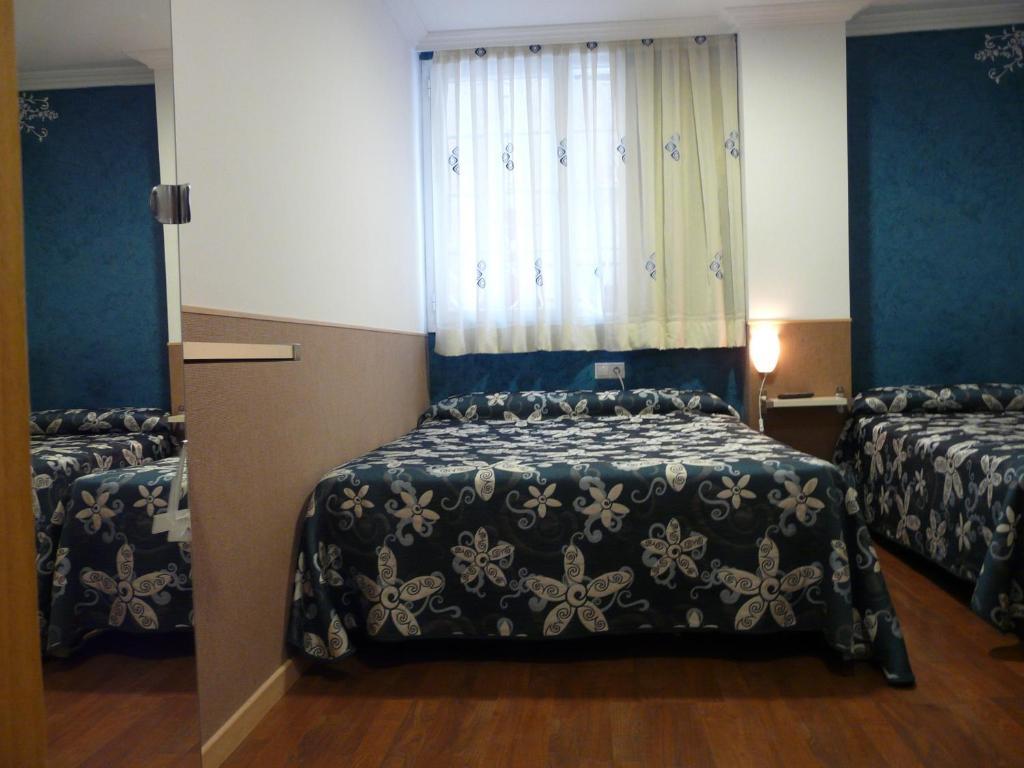 Hostal Gaudi Cuenca เกว็งกา ห้อง รูปภาพ