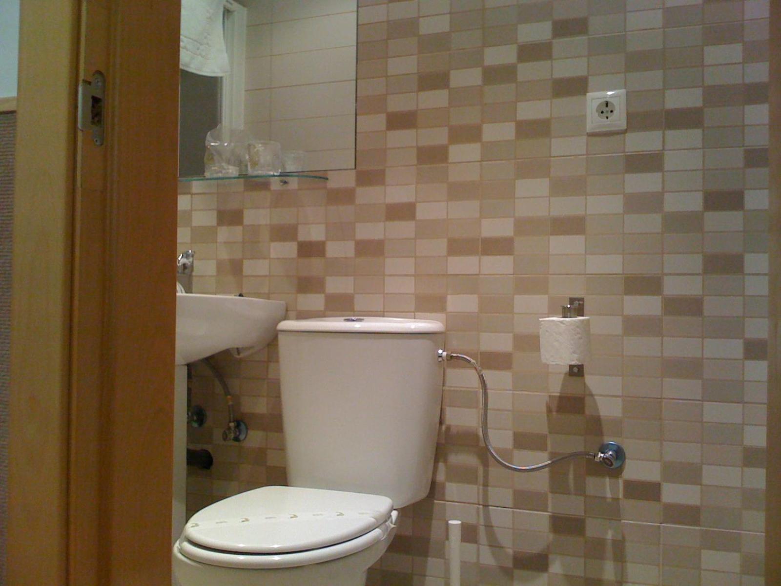 Hostal Gaudi Cuenca เกว็งกา ภายนอก รูปภาพ